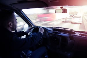 Un conducteur de camions confronté aux dangers de la route